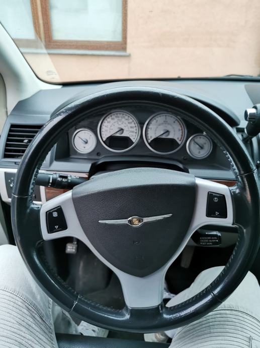 Chrysler Voyager 2.8 Crd Automatik Schaltet Nicht Chrysler Grand Voyager 2,8 CRD automatik, 2011 god.