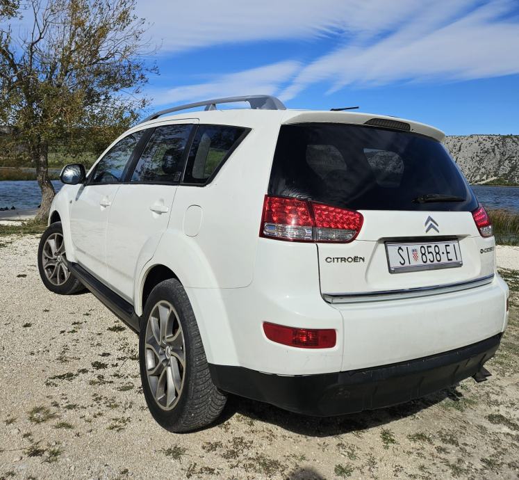 Citroën C-Crosser 2,2 HDi, fotografija 9