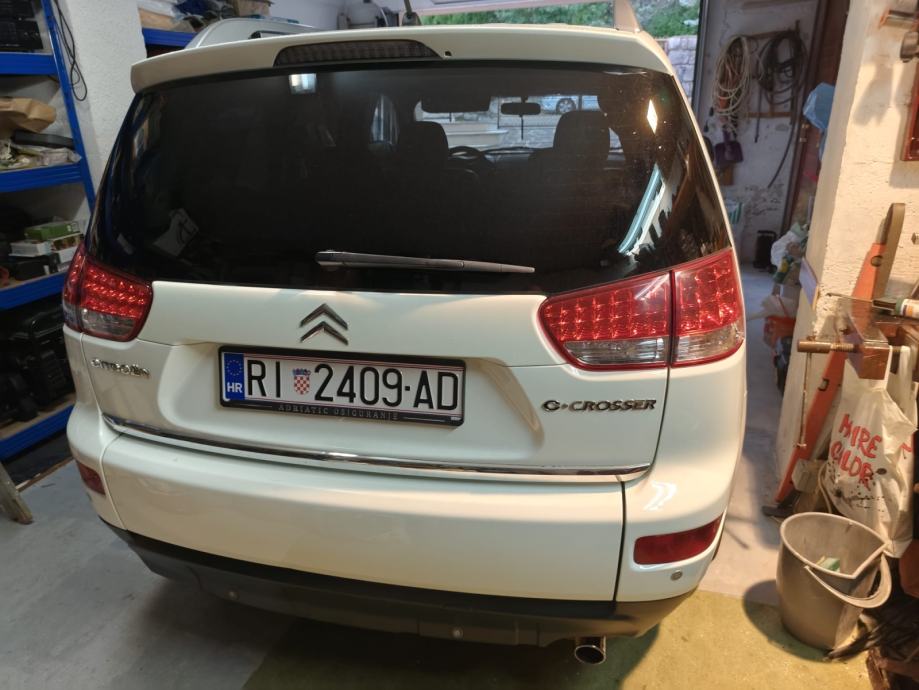 Citroën C-Crosser 2.4 16v automatik F1 Exclusiv 5+2sica, fotografija 2