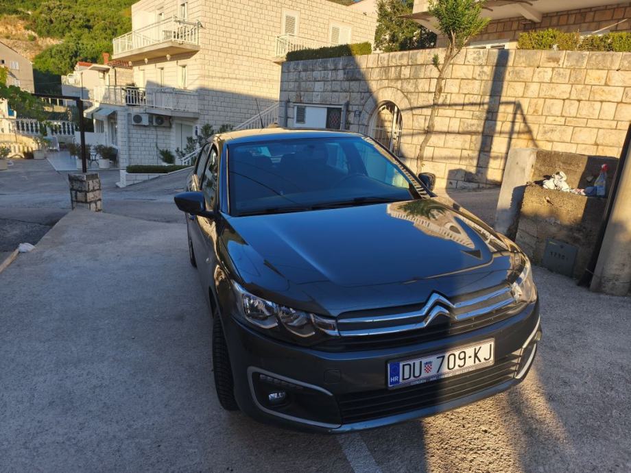 Citroën C-Elysee samo 63 000 km, nove gume, servis, prtljažnik 506 l, fotografija 2