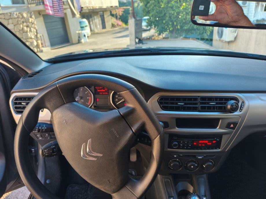 Citroën C-Elysee samo 63 000 km, nove gume, servis, prtljažnik 506 l, fotografija 8