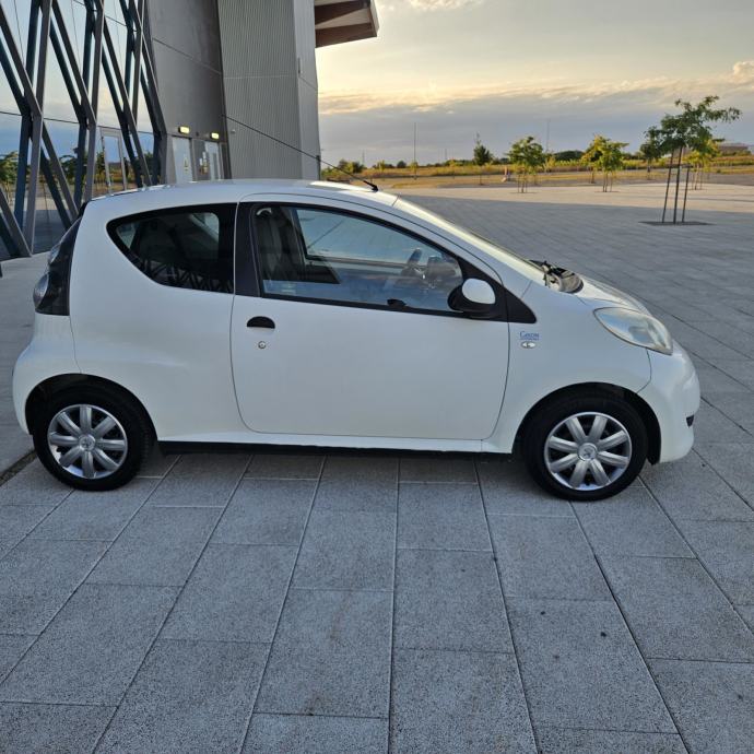 Citroën C1 1,0 2009 ATESTIRAN PLIN, fotografija 6