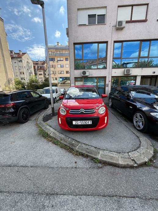 Citroën C1 1,0 VTi,nije uvoz,5 vrata,101.000 km,klima,servisna,, fotografija 3