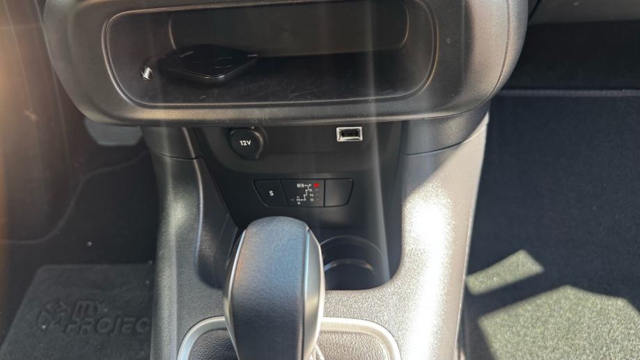 Citroën C3 1,2 PureTech SHINE 110KS-JAMSTVO 12 MJ-PUN OPREME!!, fotografija 18