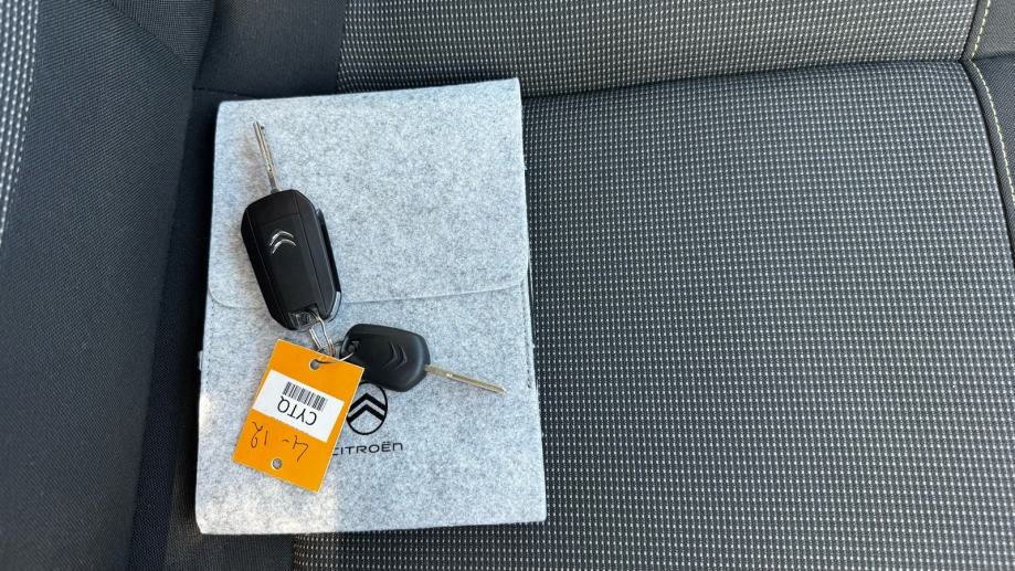 Citroën C3 1,2 PureTech SHINE 110KS-JAMSTVO 12 MJ-PUN OPREME!!, fotografija 19