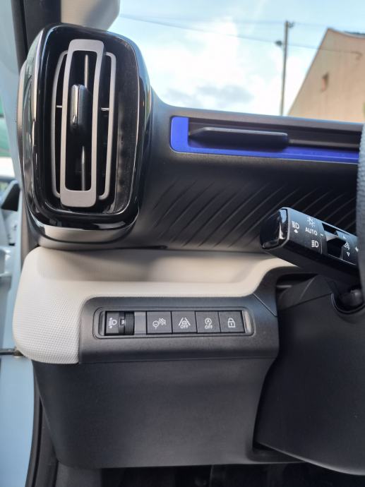 Citroën C3 1,2 PureTech -LED-TEMPOMAT-ALU-6.300KM, fotografija 10
