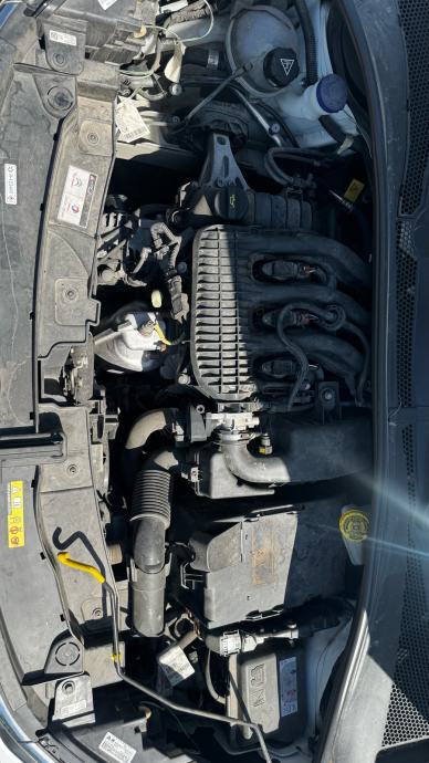 Citroën C3 1,2 PureTech-NAVI-PARK SENZ-LED-JAMSTVO-SERVISNA-VIDEO, fotografija 13