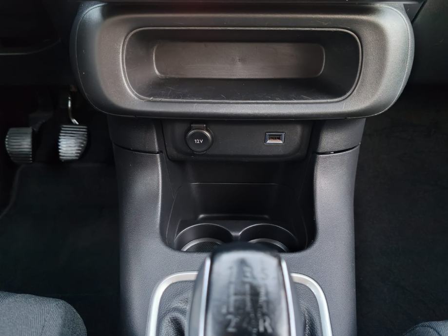 Citroën C3 1,2,Shine 2019g, 113000, kartice, fotografija 17