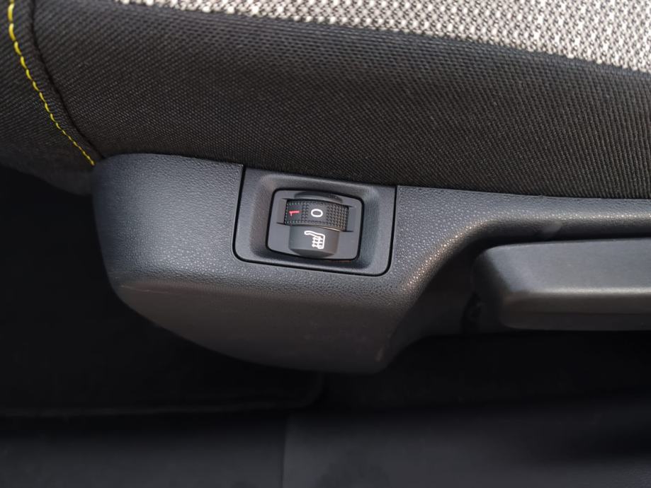 Citroën C3 1,2,Shine 2019g, 113000, kartice, fotografija 13