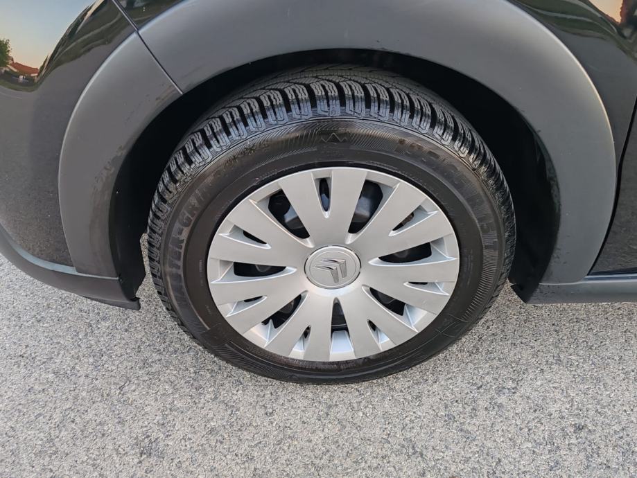 Citroën C3 1,2,Shine 2019g, 113000, kartice, fotografija 7