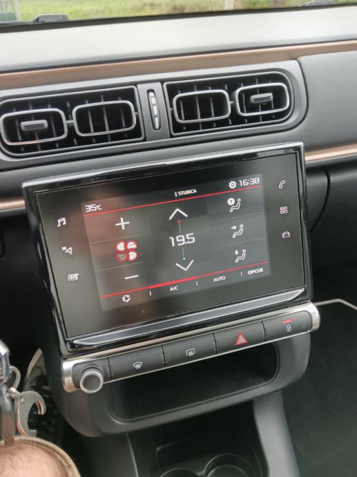 Citroën C3 1,2 Pure Tach Shine 83ks, fotografija 6