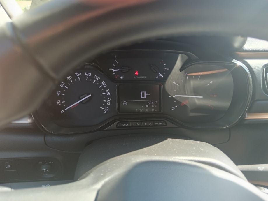 Citroën C3 1,2 Pure Tach Shine 83ks, fotografija 3