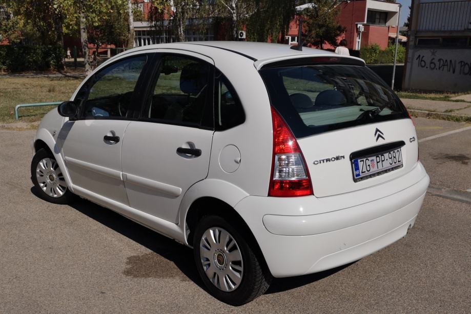 C3 1,4 HDi 4 lit/100km,klima,servo,5 vrata,reg 1 god,jako sačuvan,R1 ...