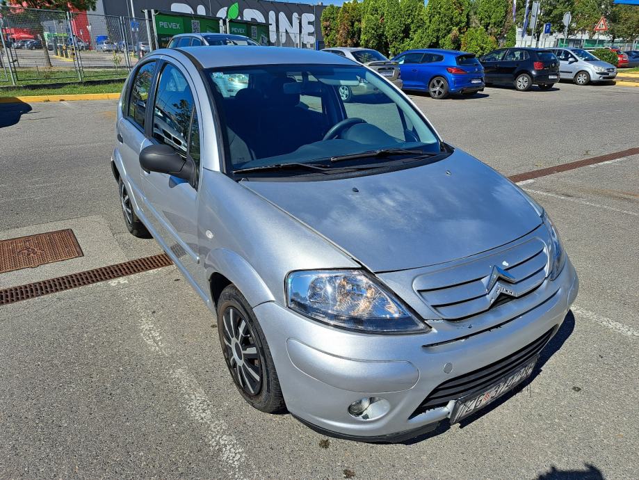 Citroën C3 1,4 i. OTPLATA NA RATE, pogled izvana - slika 4