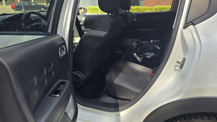 Citroën C3 1,5 BlueHDI samo 5800eura akcija ko nov hitno Pula, fotografija 7