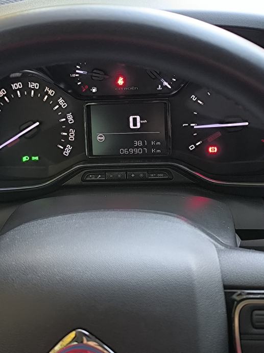 Citroën C3 Aircross 1,2 PureTech Shine, fotografija 5