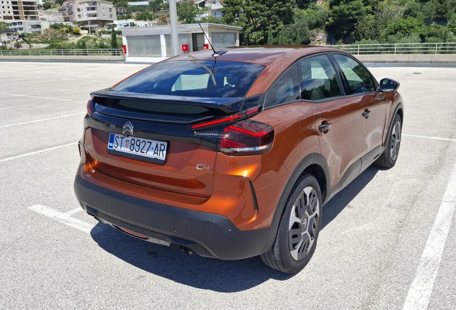 Citroën C4 1,2 , 130 ks, fotografija 2