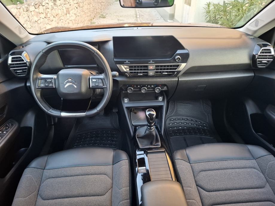 Citroën C4 1,2 , 130 ks, fotografija 11