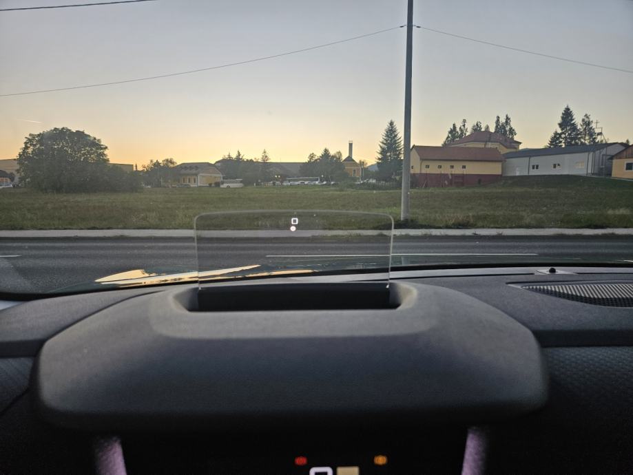 Citroën C4 1,2 C-SERIES LIMITED EDITION NAVI/KAMERA HEAD UP 24M.JAMSTV, fotografija 19