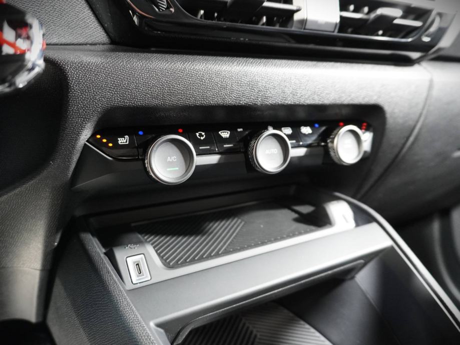 Citroën C4 1.2 PureTech 130 Plus Avt. 1.LAST+SLO+PRIKLOP+TOP, fotografija 13