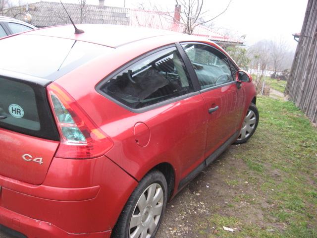 Citroën C4 1,4 i 16V, fotografija 4