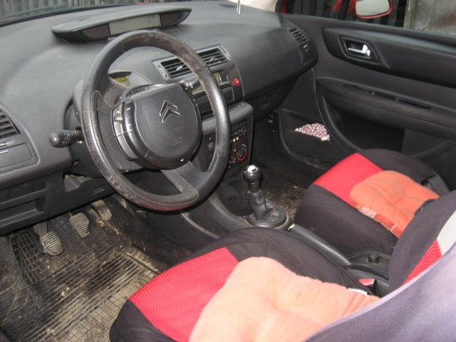 Citroën C4 1,4 i 16V, fotografija 6