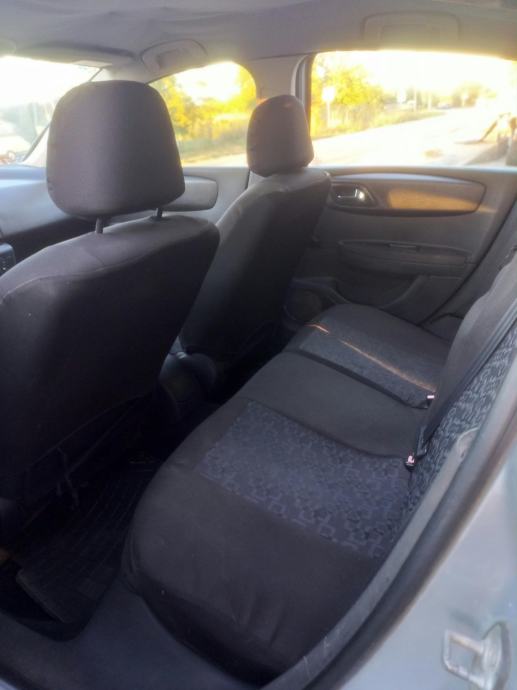 Citroën C4 1,4 i 16V X, fotografija 4