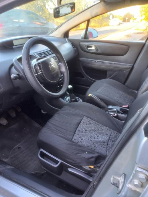 Citroën C4 1,4 i 16V X, fotografija 7