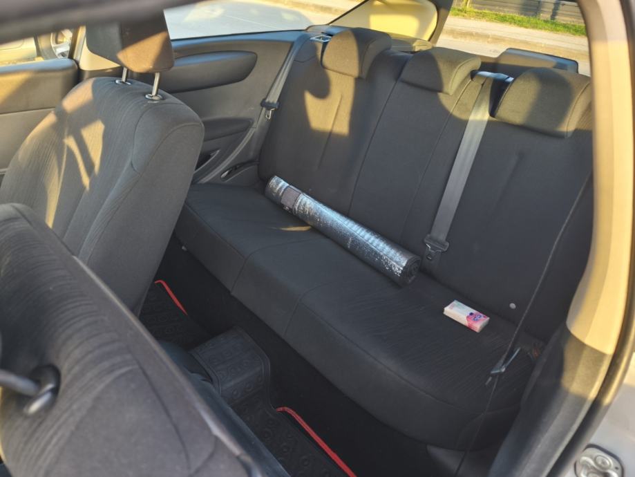 Citroën C4 1,6 i 16V, fotografija 10