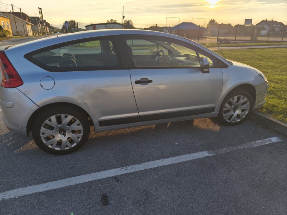 Citroën C4 1,6 i 16V, fotografija 4