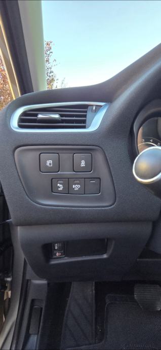 Citroën C4 1,6 BlueHDi automatik, fotografija 18