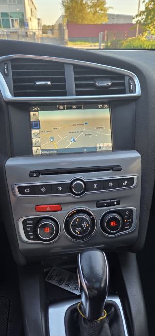 Citroën C4 1,6 BlueHDi automatik, fotografija 15