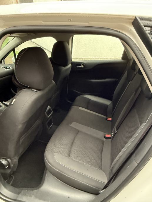 Citroën C4 1,6 BlueHDi, fotografija 11