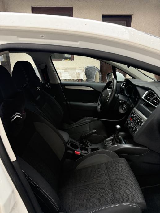 Citroën C4 1,6 BlueHDi, fotografija 8