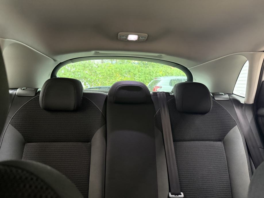 Citroën C4 1,6 BlueHDi, fotografija 15
