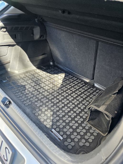 Citroën C4 1,6 BlueHDi, fotografija 8