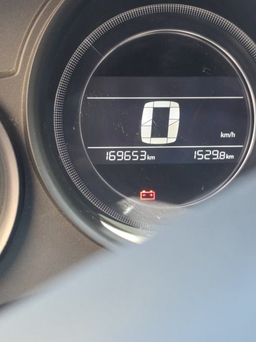 Citroën C4 1,6 BlueHDi, fotografija 5