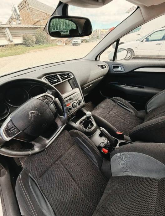 Citroën C4 1,6 BlueHDi, fotografija 2