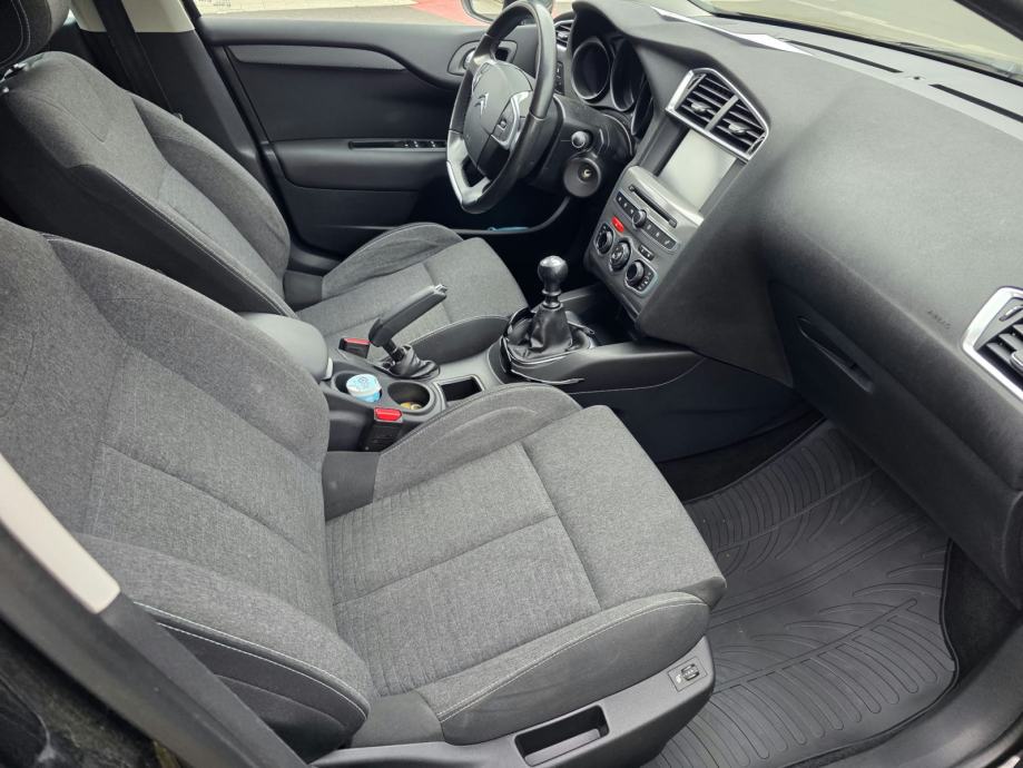 Citroën C4 1,6 BlueHDi, fotografija 13