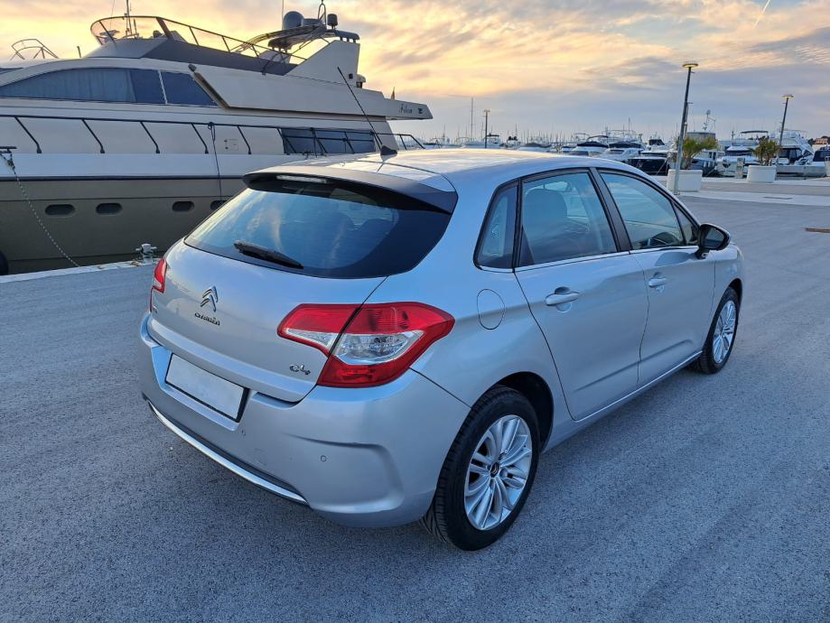 Citroën C4 1,6 HDi .84 kw *179-Tkm,**Ispis km,*Serv.knjiga*, fotografija 8
