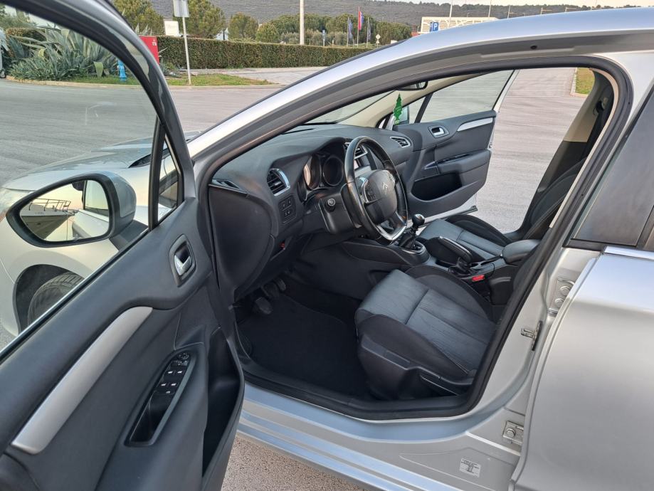 Citroën C4 1,6 HDi .84 kw *179-Tkm,**Ispis km,*Serv.knjiga*, fotografija 20