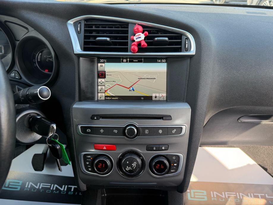 Citroën C4 1,6 HDi NAVI, ALU, GRIJANJE SJEDALA, LED, REG: 08/27, fotografija 15