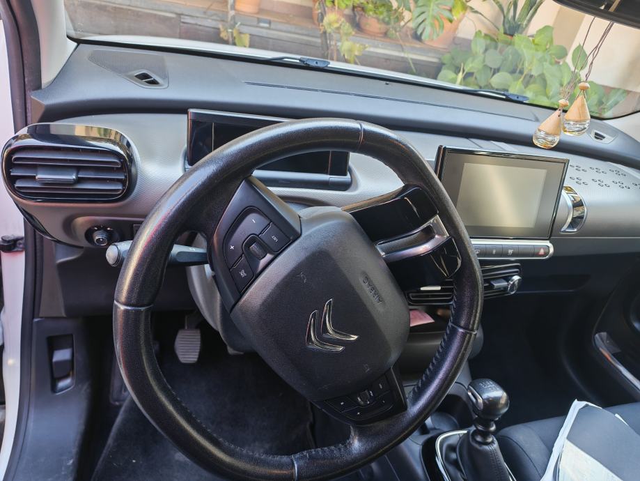 Citroën C4 Cactus 1,2, fotografija 4