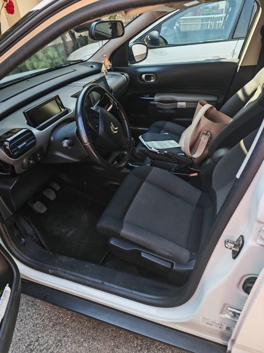 Citroën C4 Cactus 1,2, fotografija 7