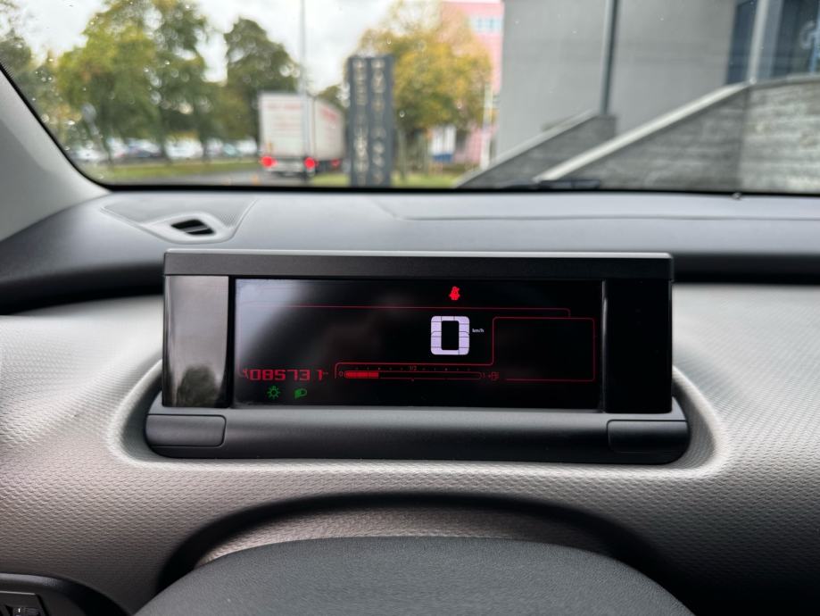 Citroën C4 Cactus 1,2 VTi - ORG 85 000 KM - ATRAKTIVAN - JAMSTVO !!!, fotografija 17