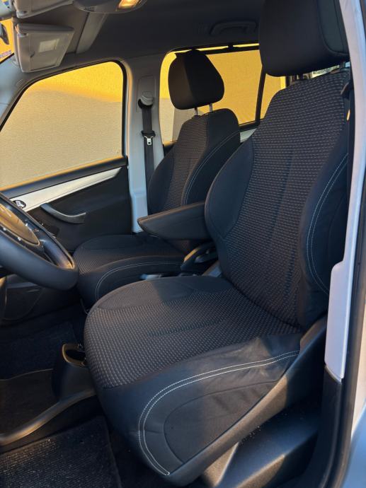 Citroën C4 Grand Picasso 1.6 e-HDi -AUTOMAT F1-7 SJEDALA - NAVI -NOVO!, fotografija 13