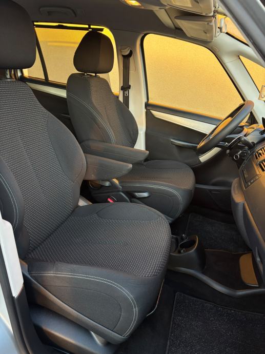 Citroën C4 Grand Picasso 1.6 e-HDi -AUTOMAT F1-7 SJEDALA - NAVI -NOVO!, fotografija 16