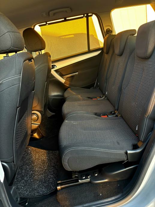 Citroën C4 Grand Picasso 1.6 e-HDi -AUTOMAT F1-7 SJEDALA - NAVI -NOVO!, fotografija 18
