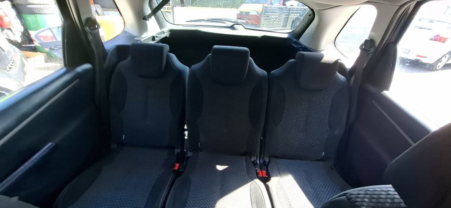 Citroën C4 Grand Picasso dizel regan godinu dana, fotografija 6