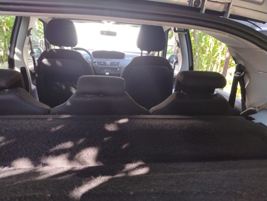Citroën C4 Picasso 1.8 Adriatic + PLIN, 1. vlasnik, garažiran, reg. 03, fotografija 8